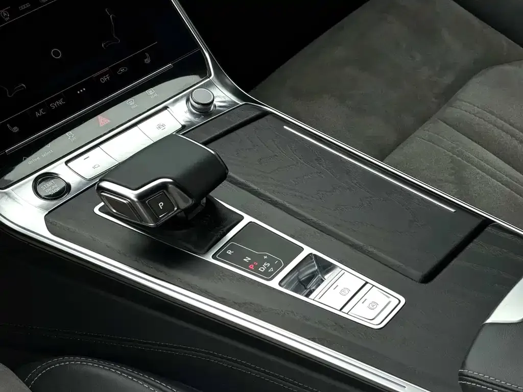 Audi A6L 2024 из CN, фото 7