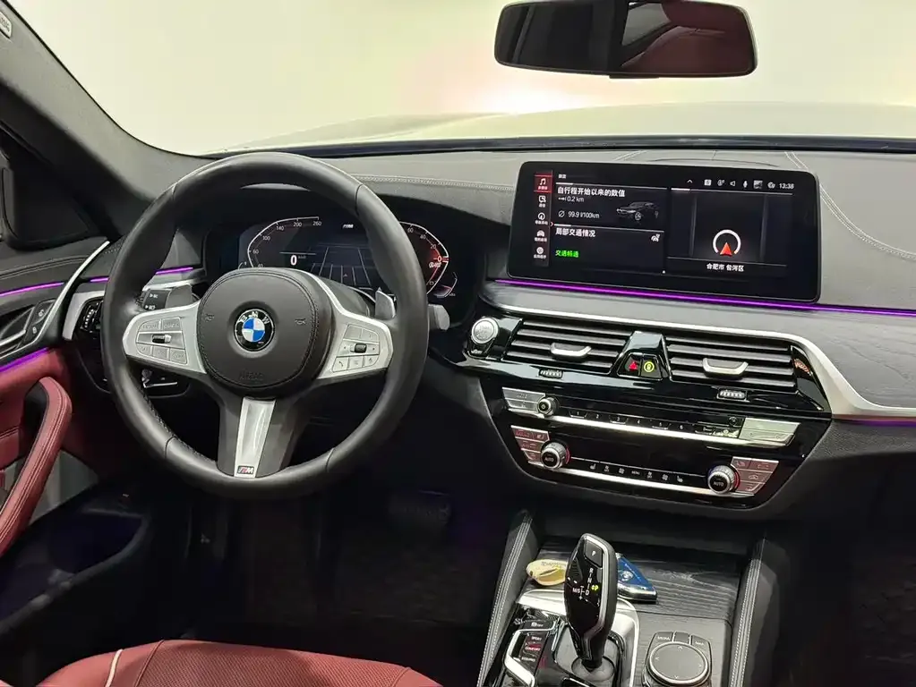 BMW 5 Series 2022 из CN, фото 4