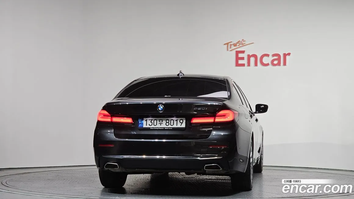 BMW 5-Series 2023 из KR, фото 3