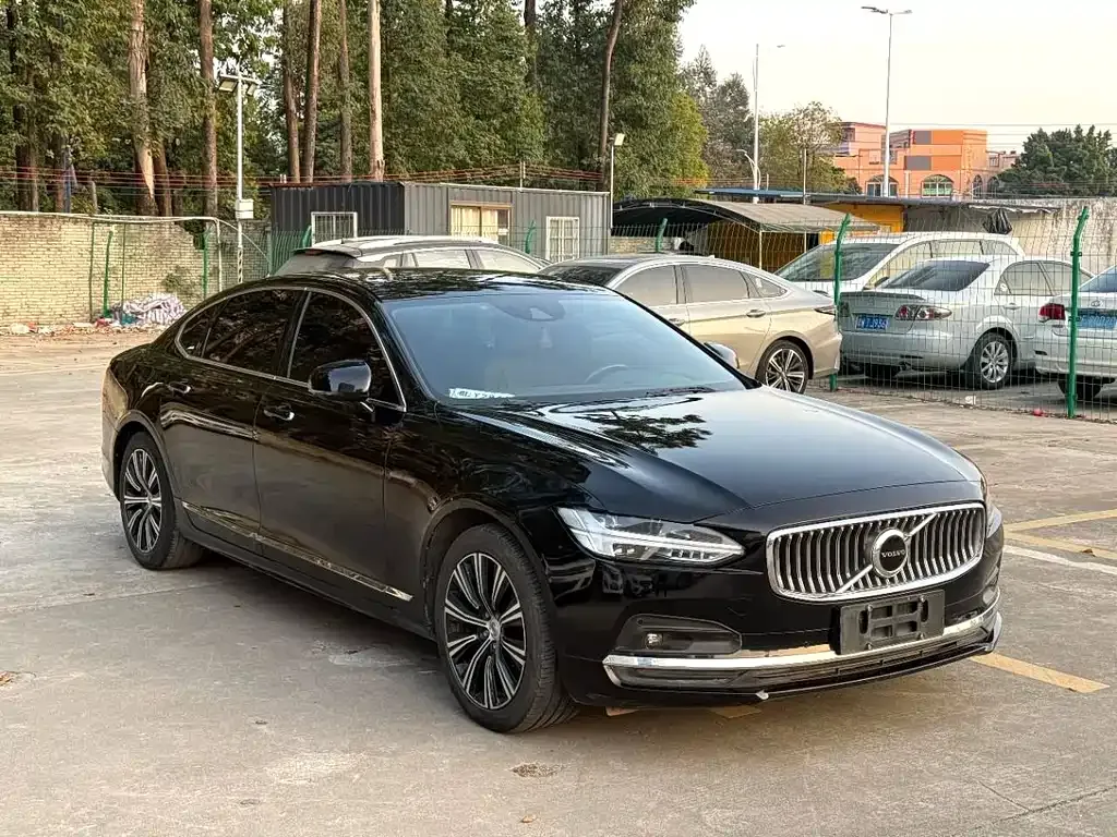 Volvo S90 — фото 3