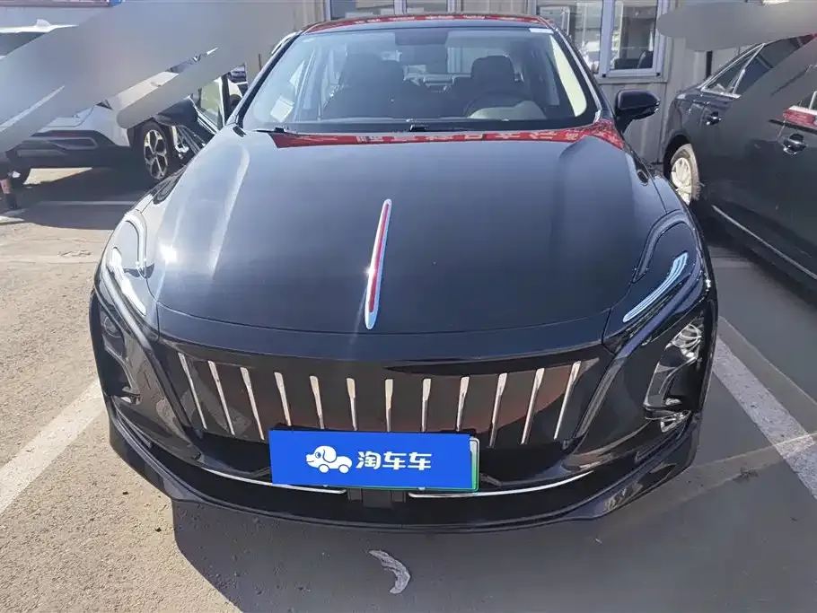 Hongqi E-QM5 — фото 10