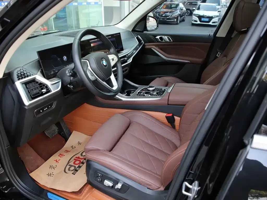 BMW X7 2024 из CN, фото 9