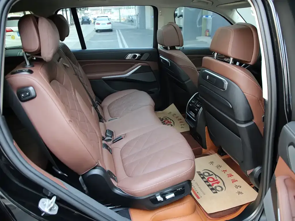 BMW X7 2024 из CN, фото 4