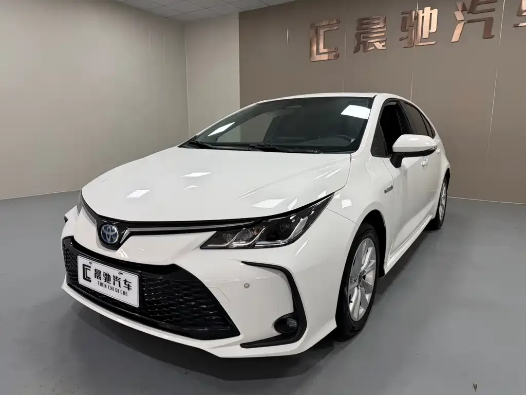 Toyota Corolla 2023 из CN, фото 1