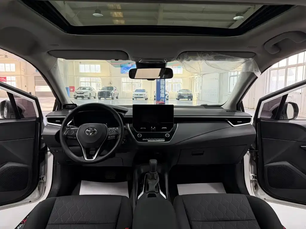 Toyota Corolla 2023 из CN, фото 8