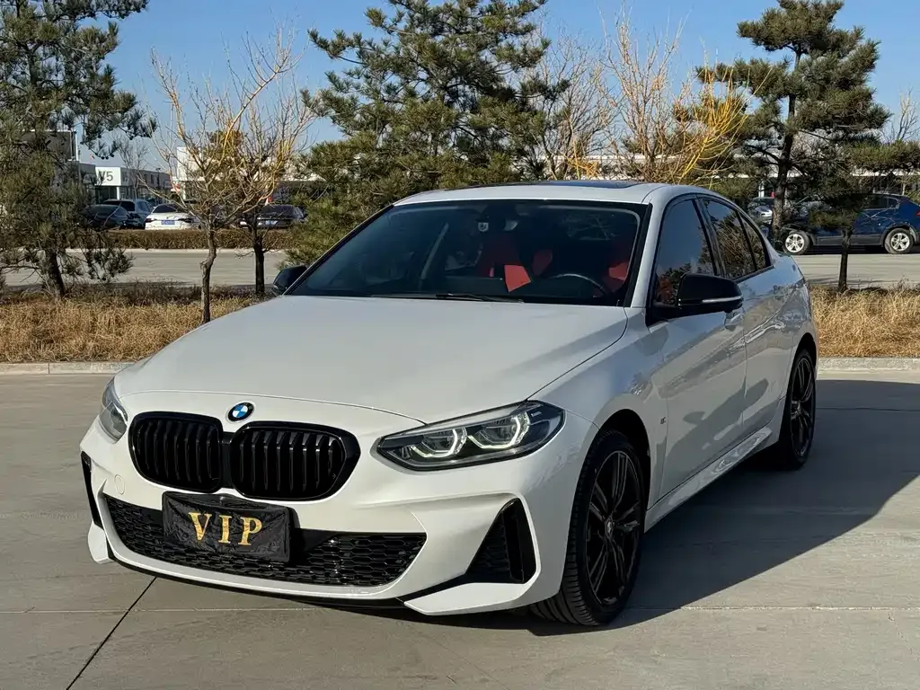 BMW 1 Series — фото 1