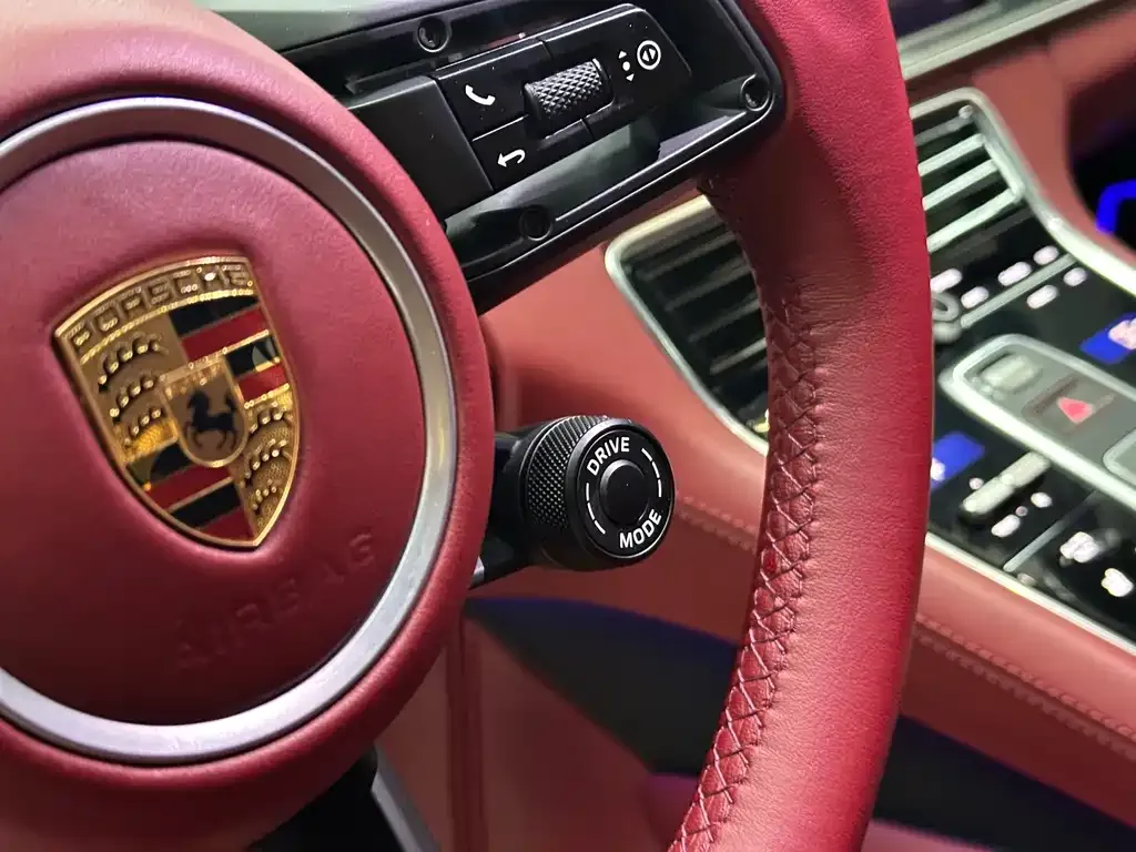 Porsche Panamera — фото 6