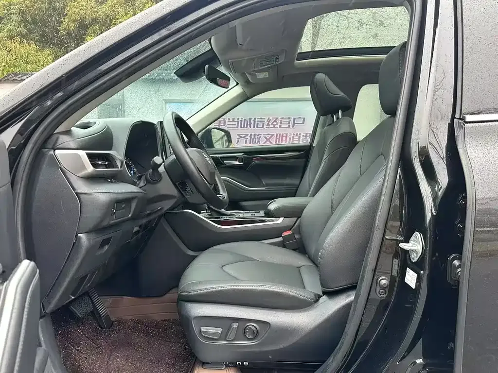Toyota Highlander 2025 из CN, фото 8