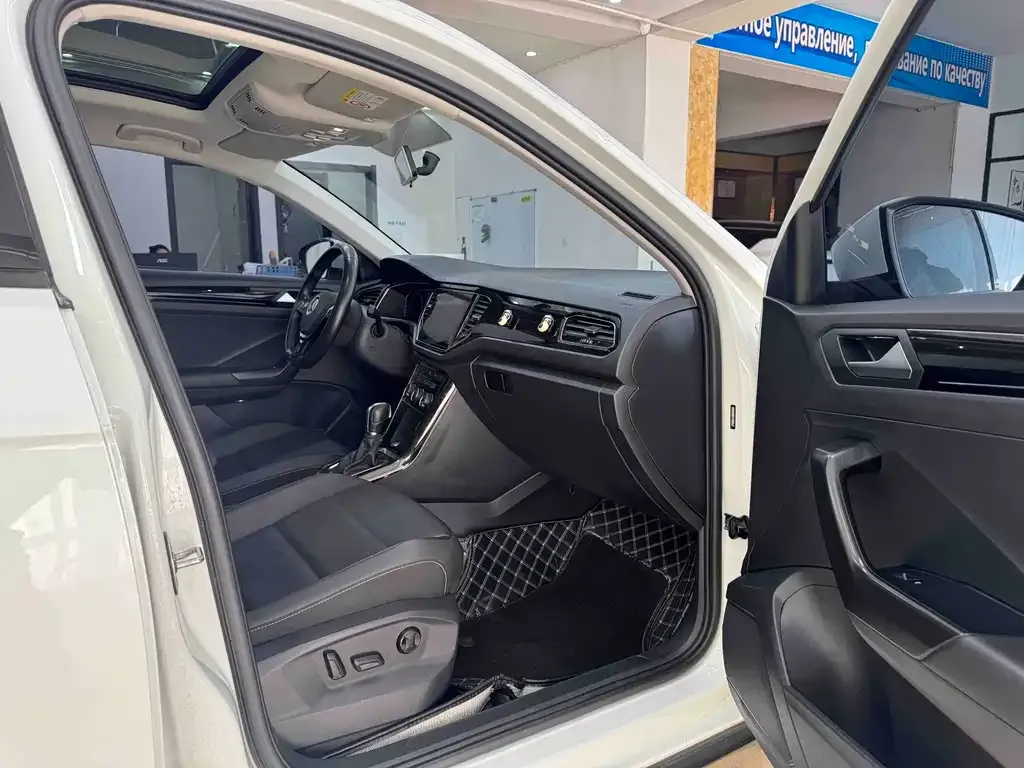 Volkswagen T-Roc 2022 из CN, фото 6