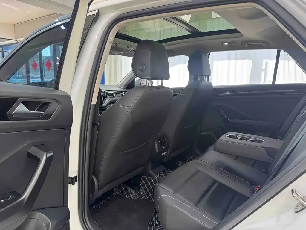 Volkswagen T-Roc 2022 из CN, фото 3