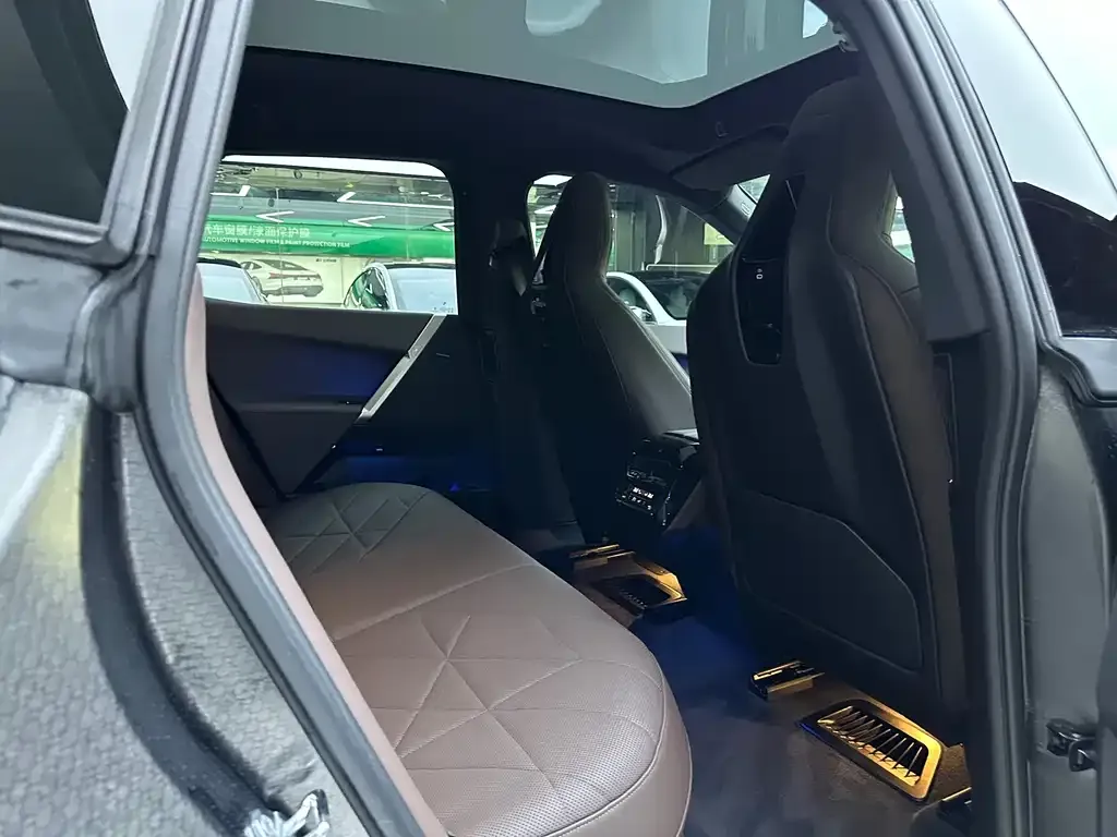 BMW iX 2024 из CN, фото 9