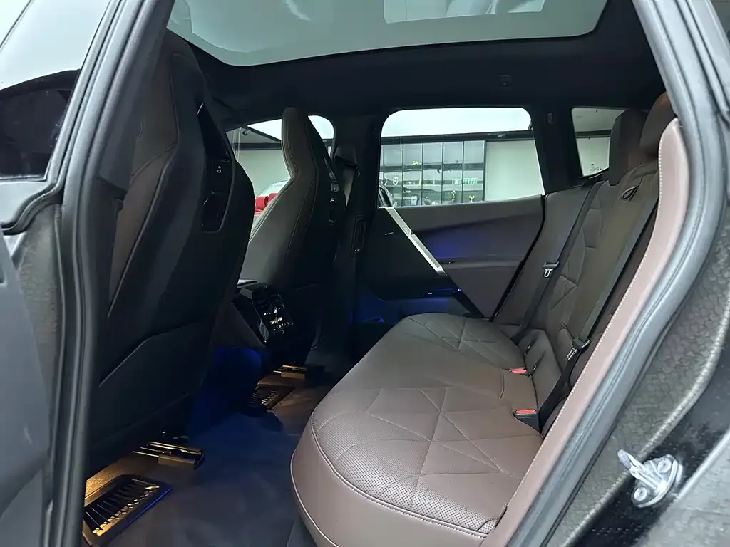 BMW iX 2024 из CN, фото 4
