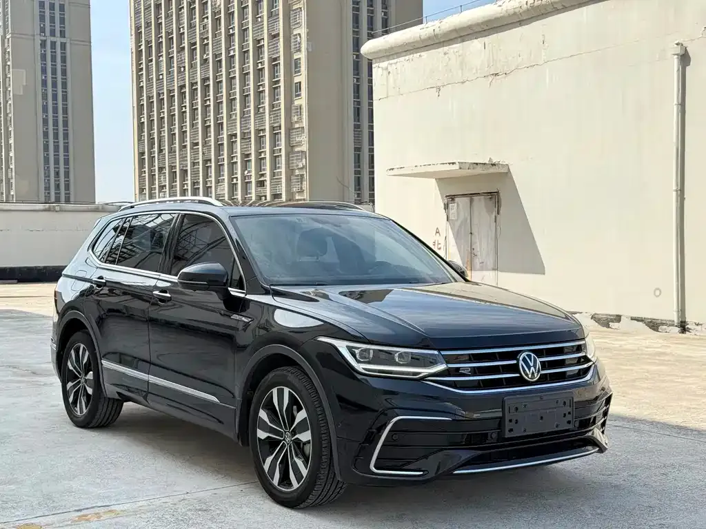 Volkswagen Tiguan L 2022 из CN, фото 1