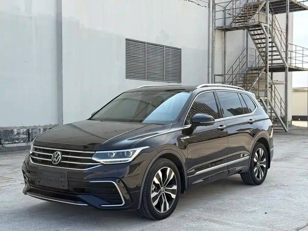 Volkswagen Tiguan L 2022 из CN, фото 6