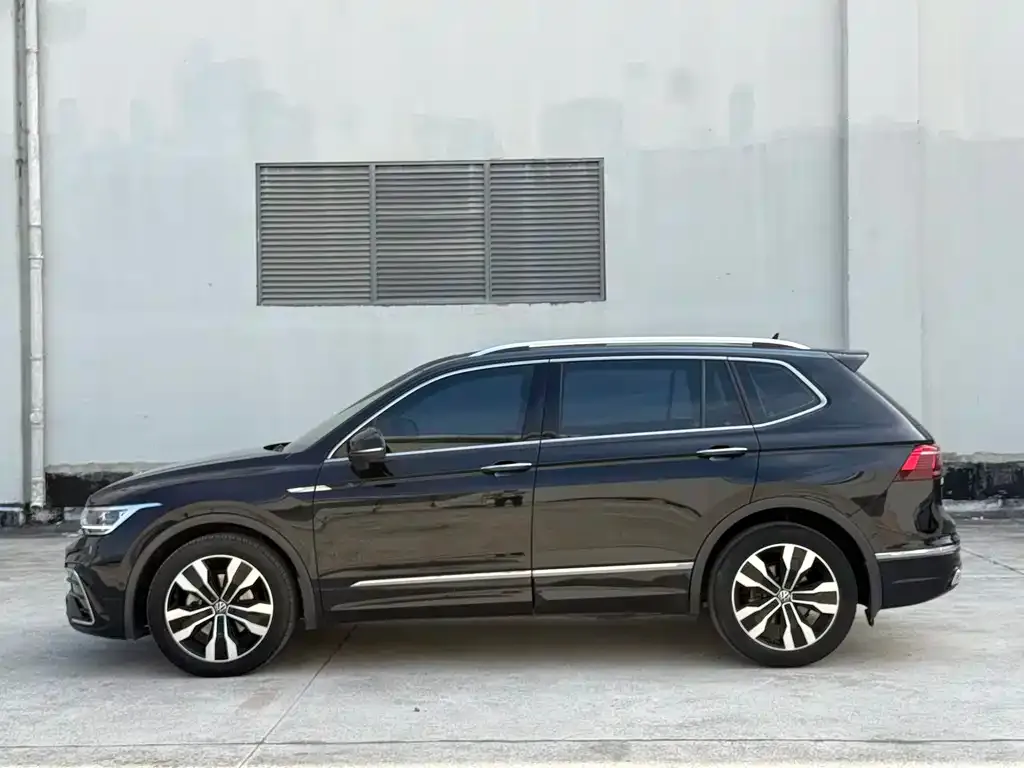 Volkswagen Tiguan L 2022 из CN, фото 9
