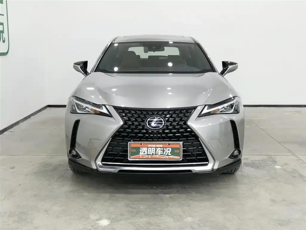 Lexus UX — фото 8