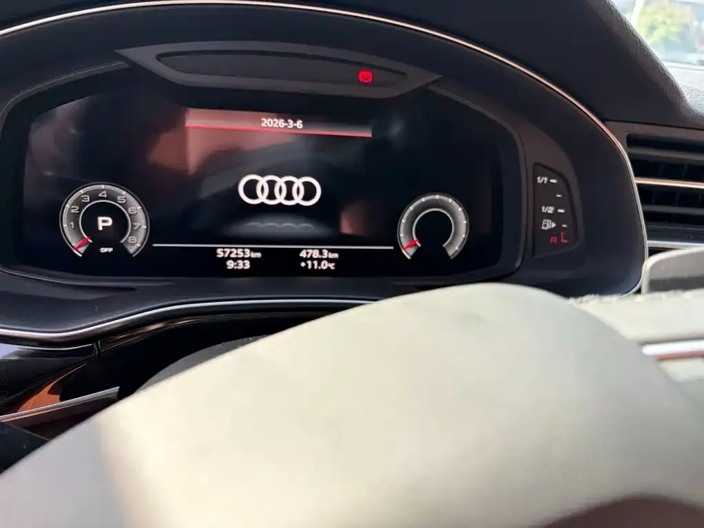 Audi Q7 2022 из CN, фото 3