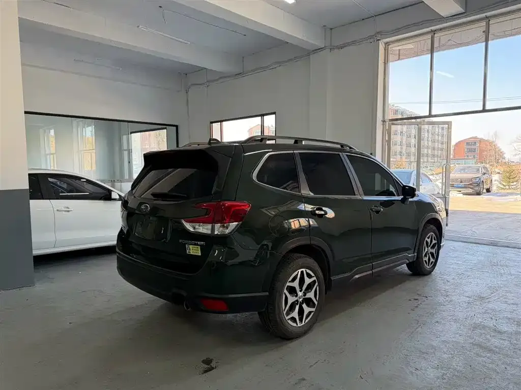 Subaru Forester — фото 3