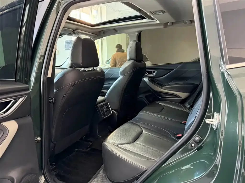 Subaru Forester — фото 6