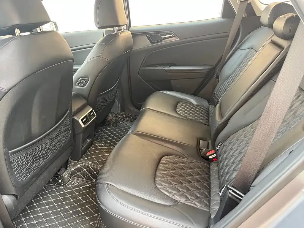 Kia Sportage — фото 10