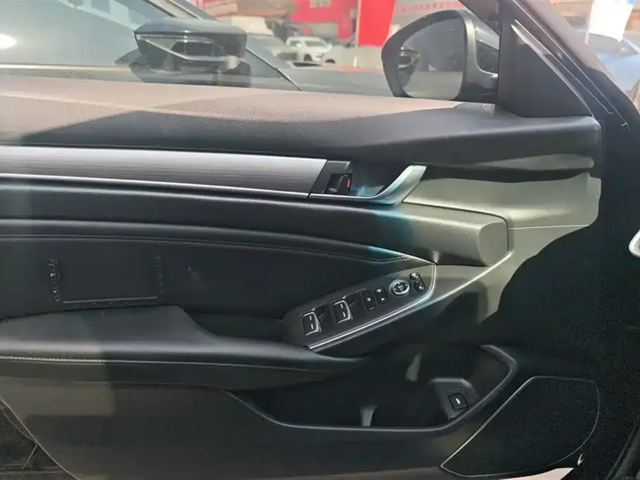 Honda Accord 2022 из CN, фото 2