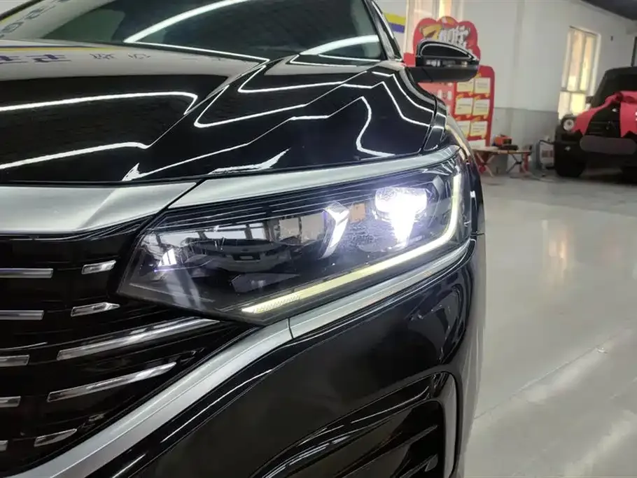 Volkswagen Passat 2022 из CN, фото 8