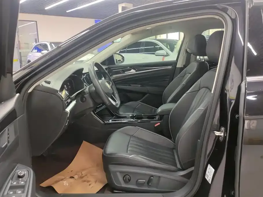 Volkswagen Passat 2022 из CN, фото 9