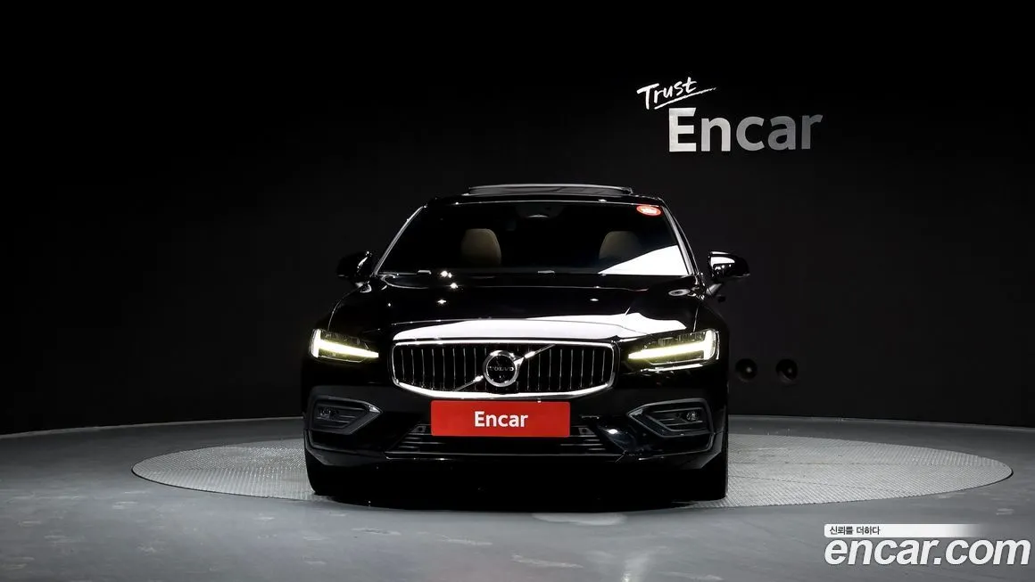 Volvo S60 2023 из KR, фото 3
