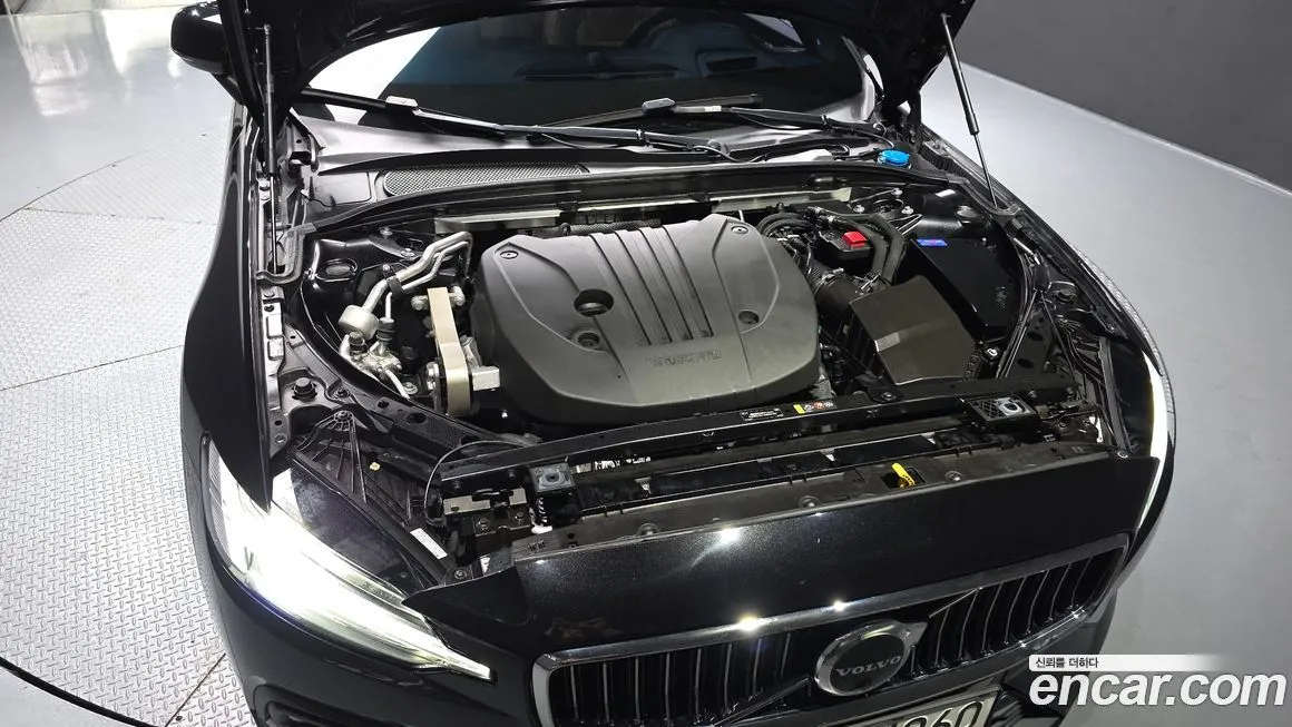 Volvo S60 2023 из KR, фото 10