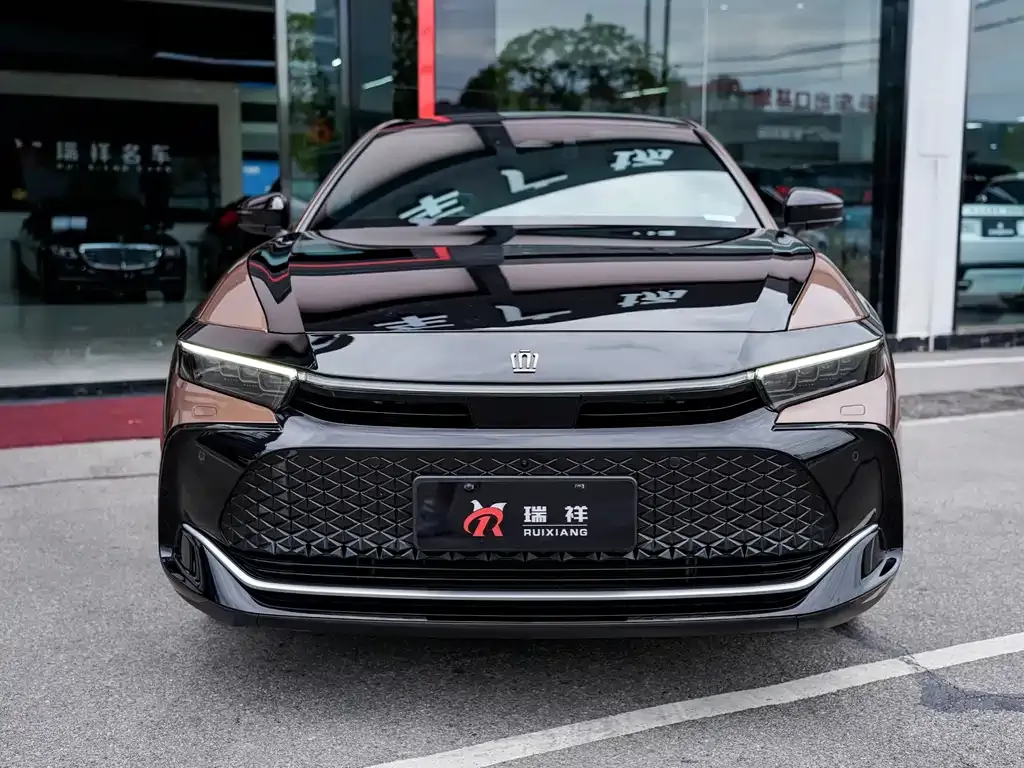 Toyota Crown SportCross 2024 из CN, фото 8