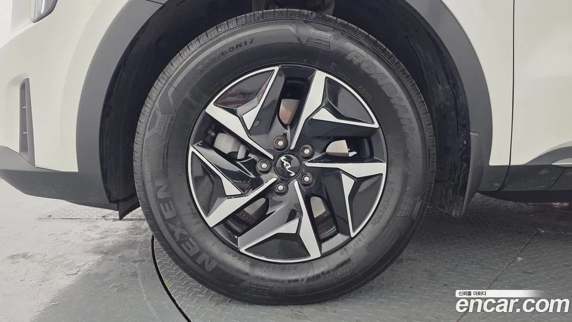 Kia Sorento — фото 8