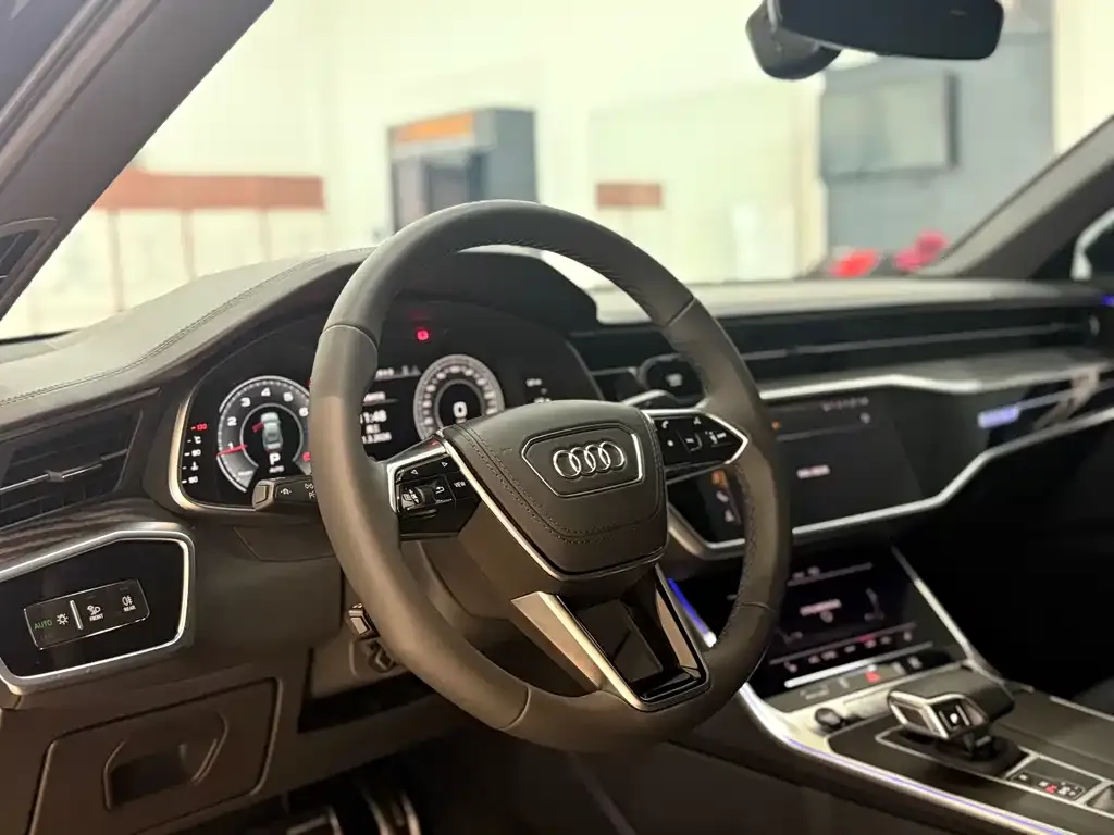 Audi A6L — фото 3