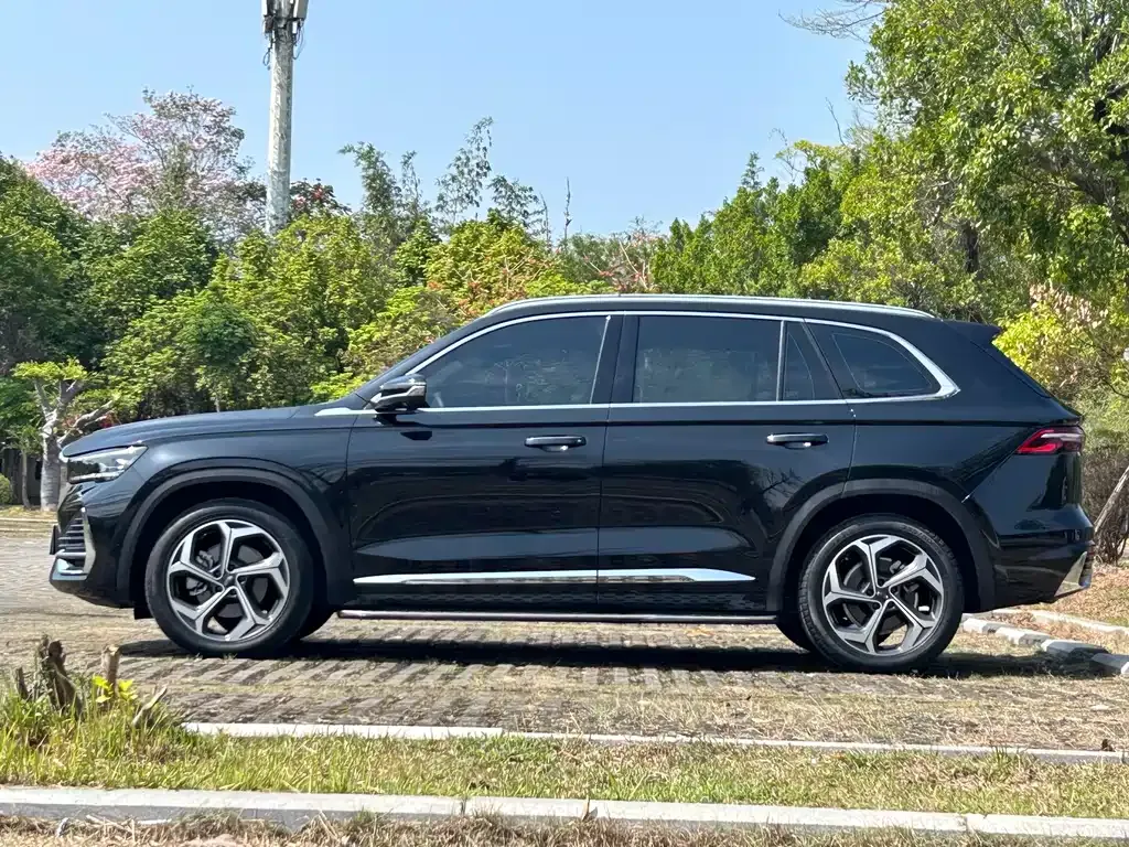 Geely Xingyue L — фото 9