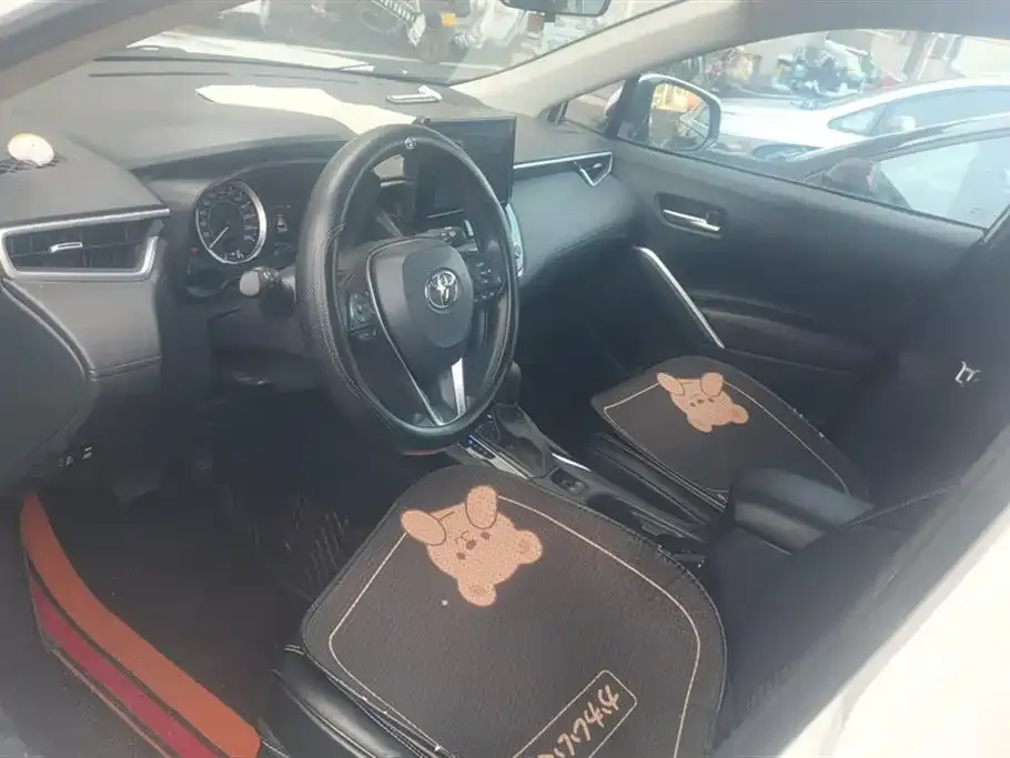 Toyota Corolla Cross — фото 10