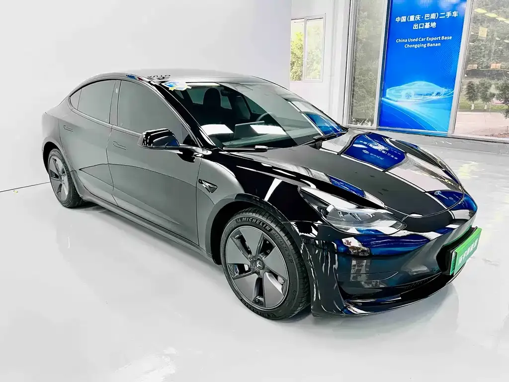 Tesla Model 3 — фото 7