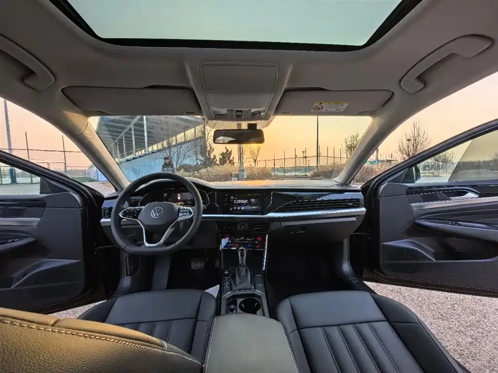 Volkswagen Passat 2022 из CN, фото 3