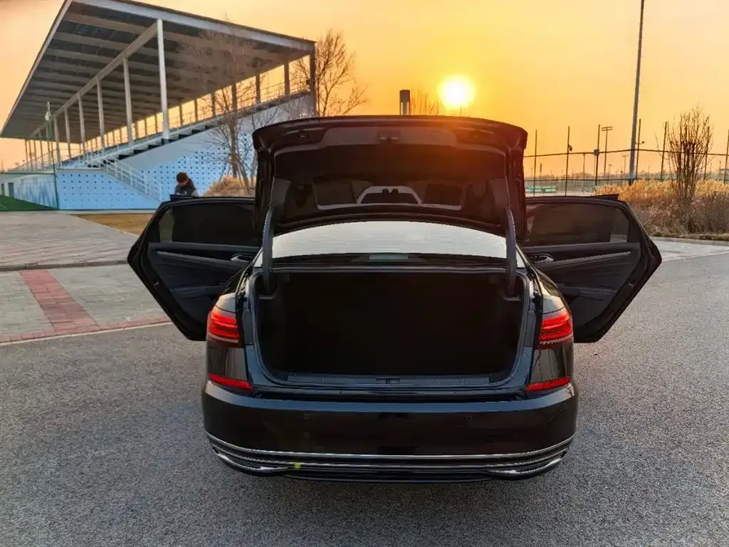 Volkswagen Passat 2022 из CN, фото 9