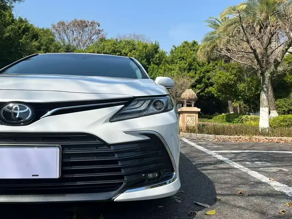 Toyota Camry 2023 из CN, фото 10