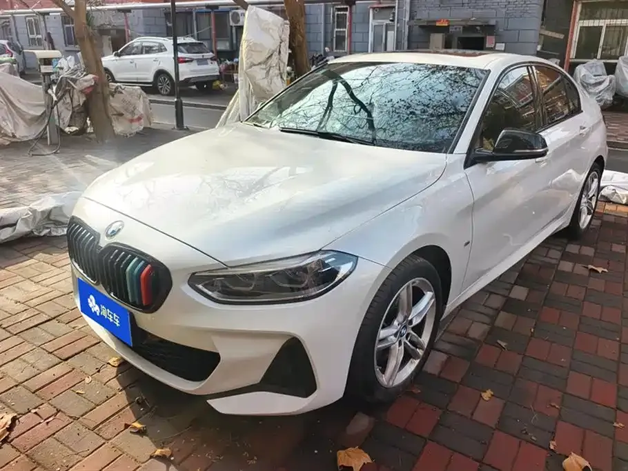 BMW 1 Series — фото 1