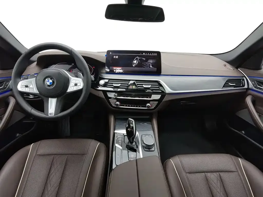 BMW 5 Series — фото 6