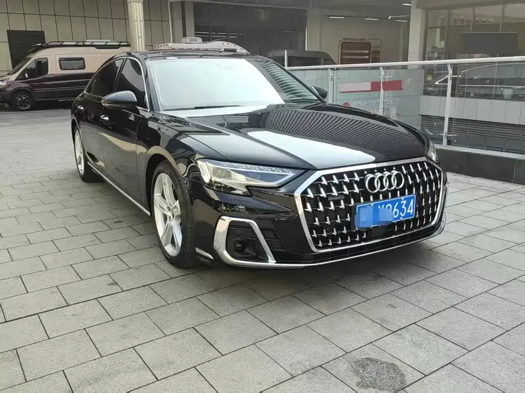 Audi A8 2023 из CN, фото 7