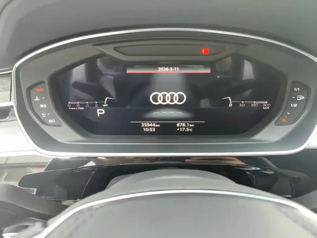 Audi A8 2023 из CN, фото 2