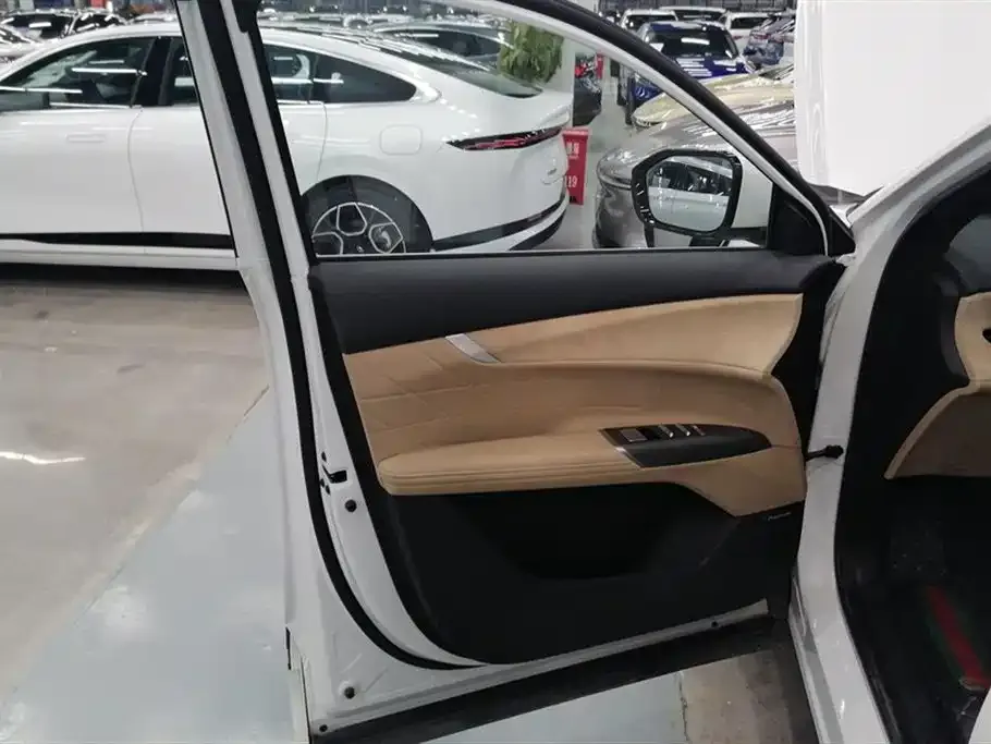 Changan CS75PLUS — фото 10