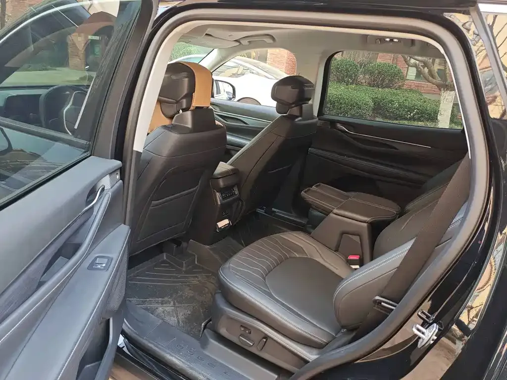 Ford Edge 2025 из CN, фото 5