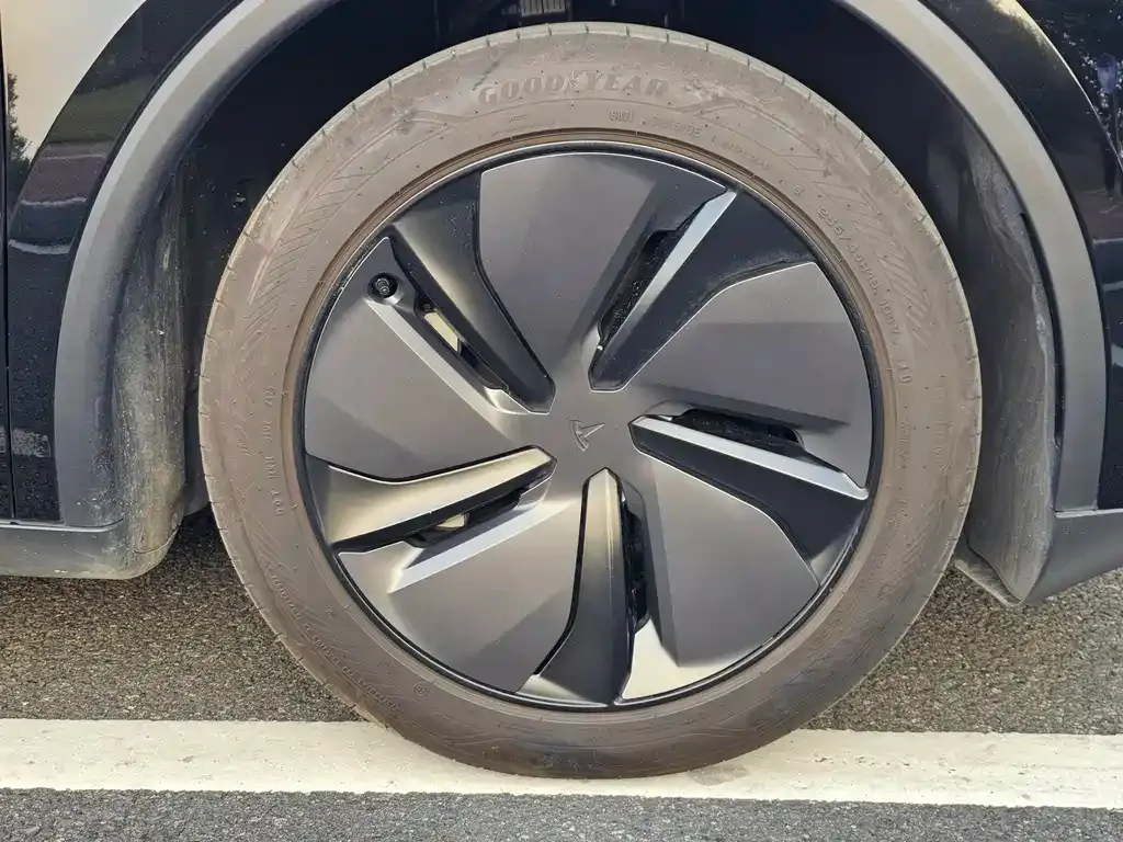 Tesla Model Y 2025 из CN, фото 10