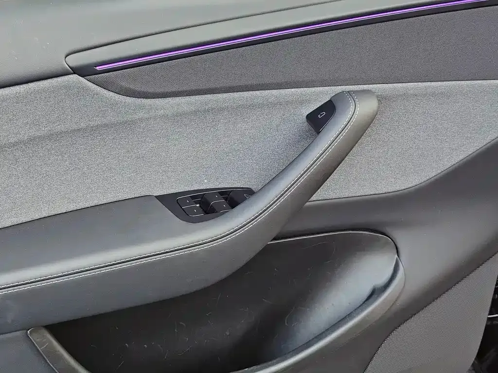 Tesla Model Y 2025 из CN, фото 8