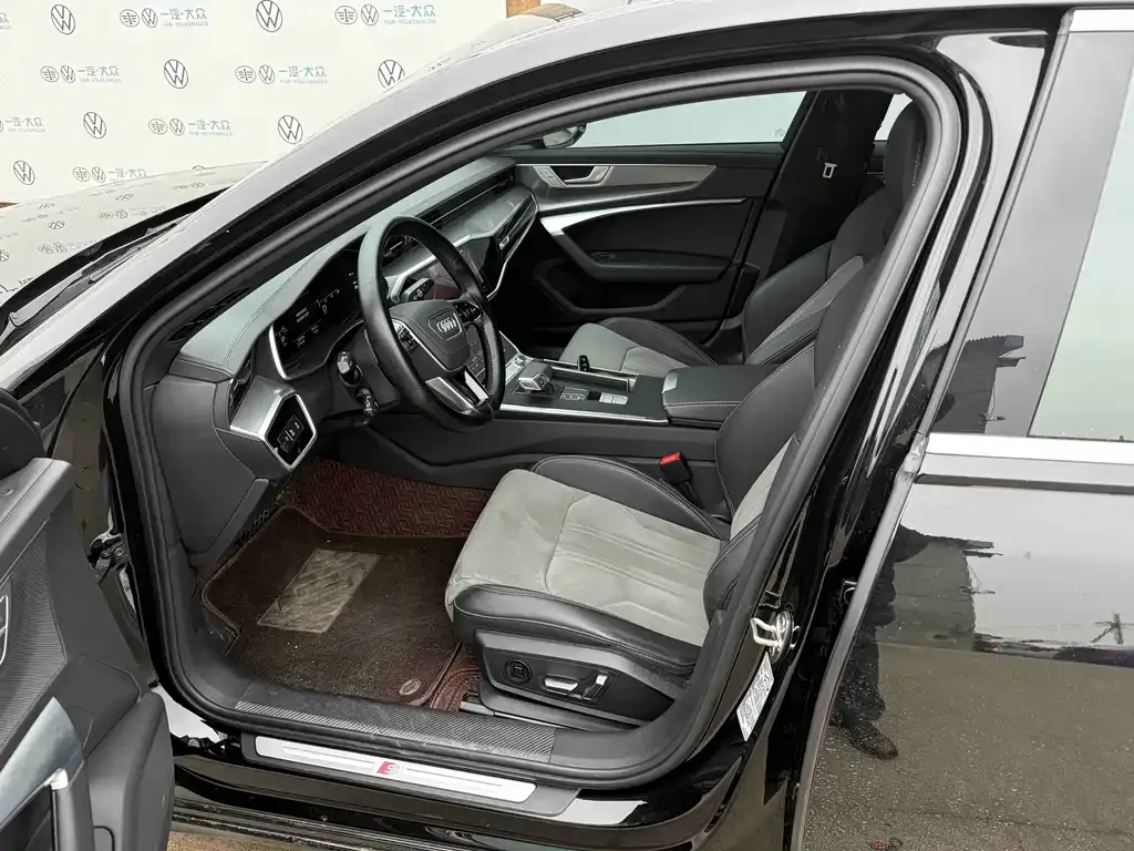 Audi A6L 2024 из CN, фото 6