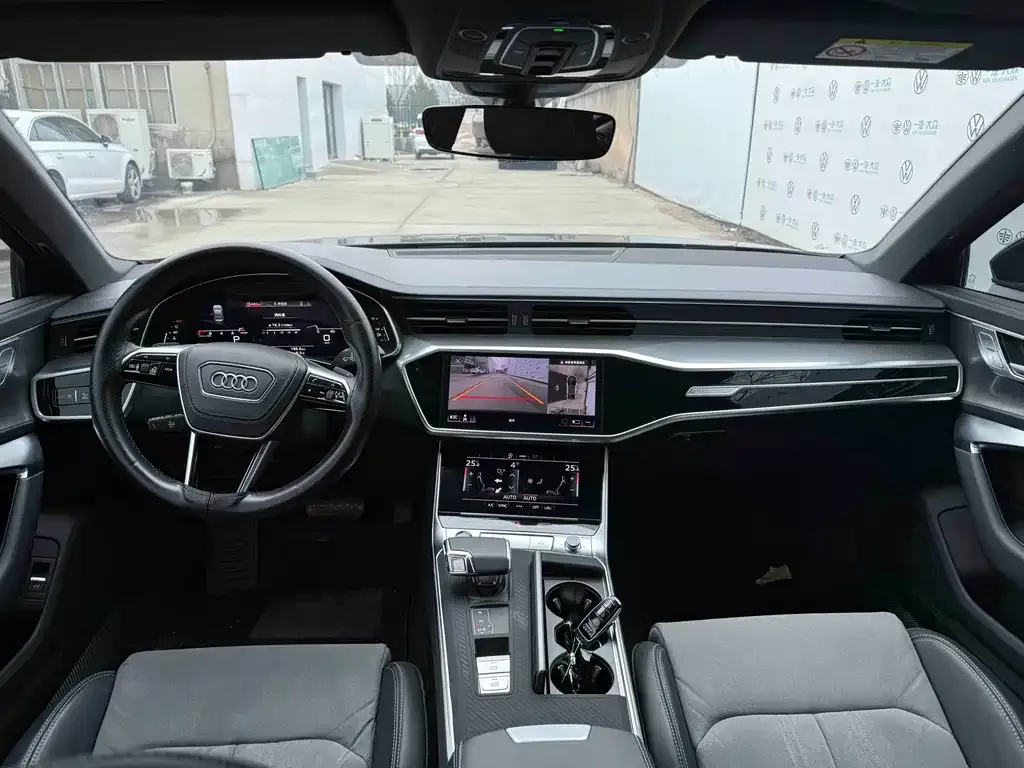Audi A6L 2024 из CN, фото 10