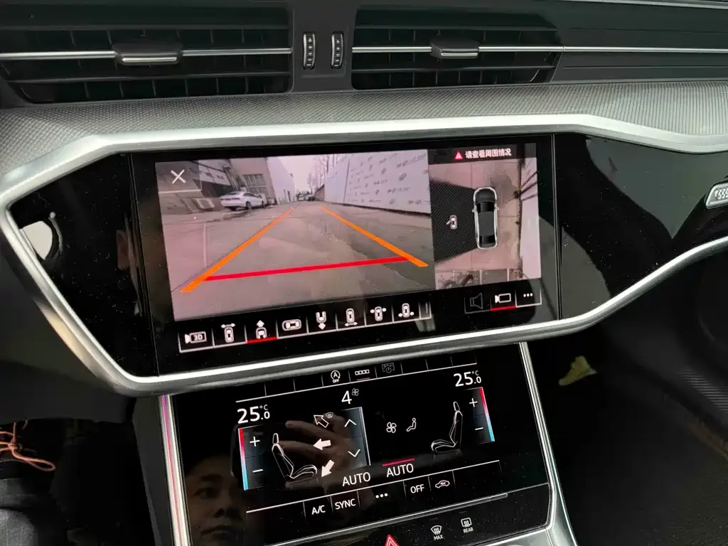 Audi A6L 2024 из CN, фото 8
