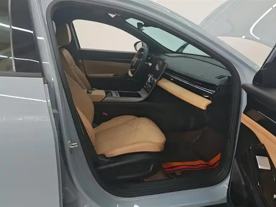Geely Galaxy L6 2024 из CN, фото 7